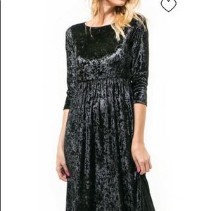 Reborn J black velvet dress 3/4 sleeve XL